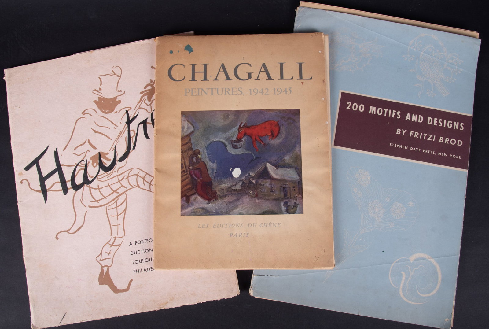 Three Artist Portfolios: Toulouse-Lautrec, Marc Chagall, and Fritzi Brod (1 of 4)