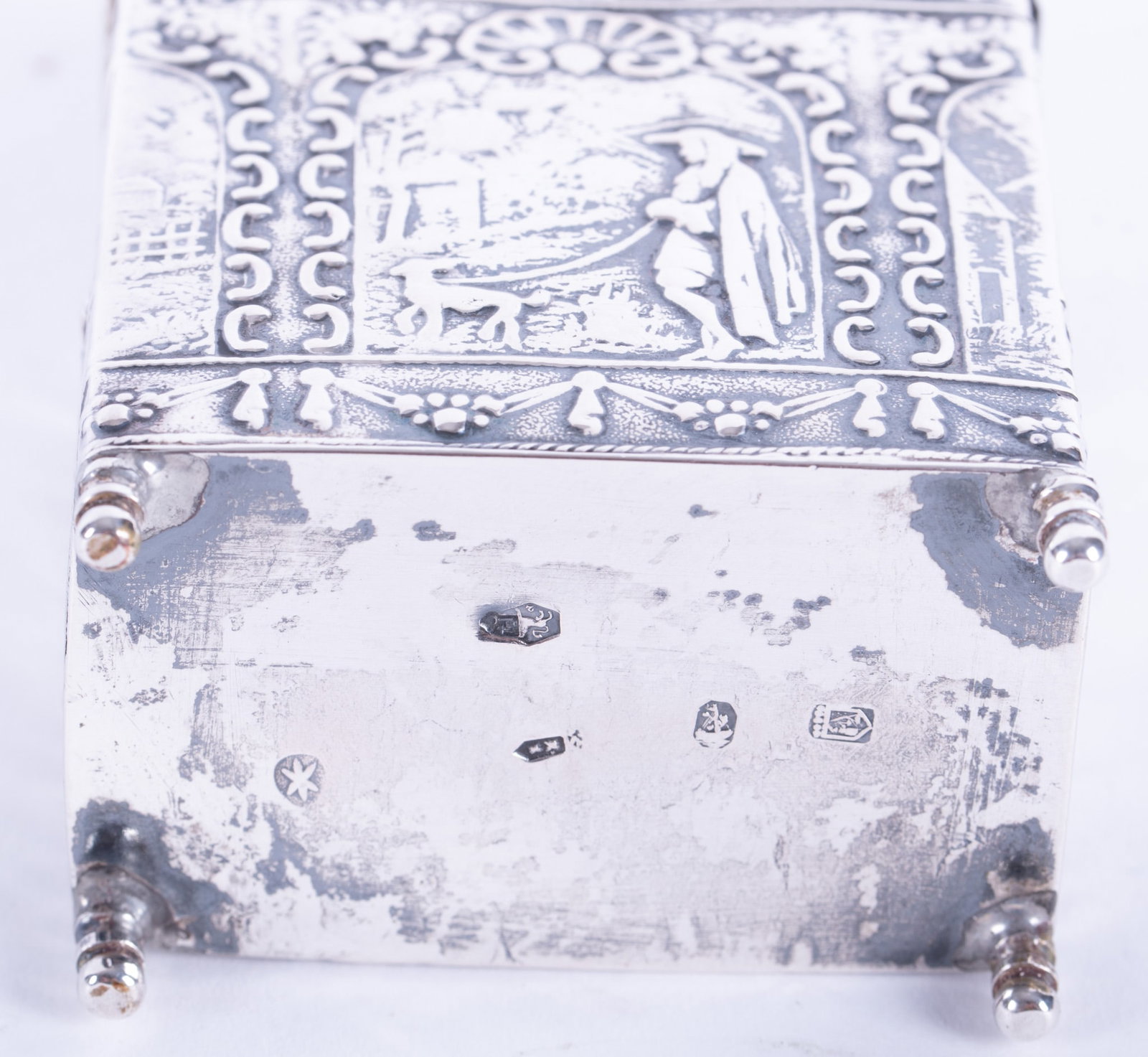An Antique Rectangular Dutch Silver Repousse Tea Caddy - 4