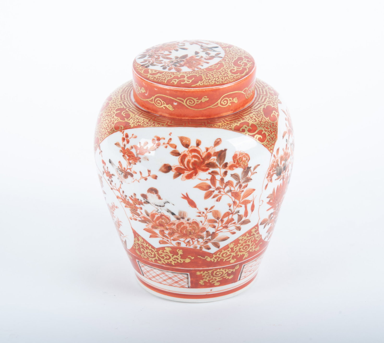 A Fine Japanese Kutani Porcelain Ginger Jar (1 of 4)