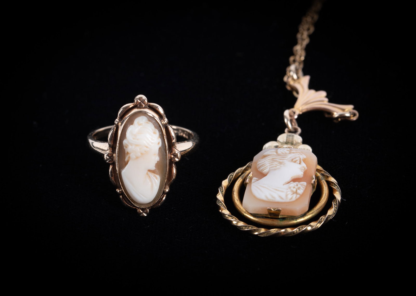 10K Yellow Gold Cameo Ring w/Cameo Necklace (1 of 2)
