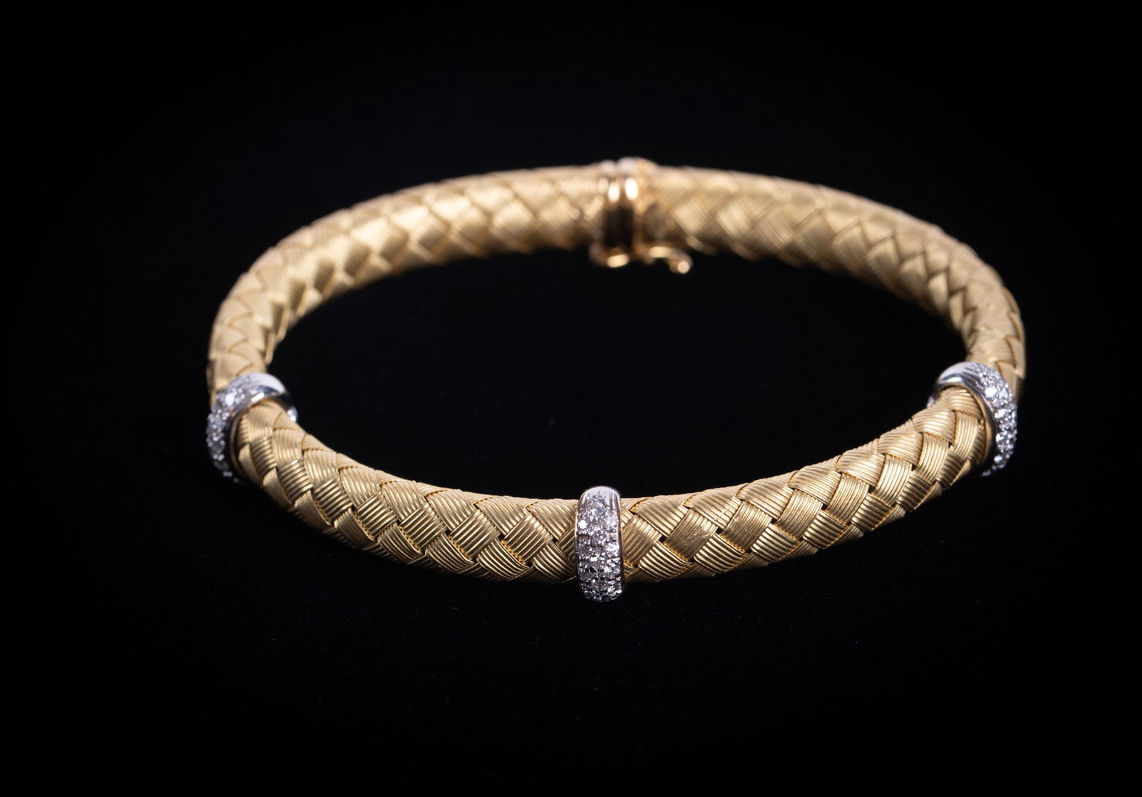 18K Yellow Gold Diamond Bracelet w/Sapphire Clasp (1 of 3)