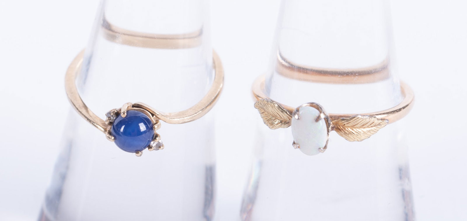 10K Linde Star Sapphire Paired with a Krementz Opal Ring: 10K Linde Star Sapphire Paired with a Krementz Opal Ring The Linde Star Sapphire has 2 very small diamonds on either side. Ring size is 6 1/2 and the weight including stones is 1.4g. The Krementz opal