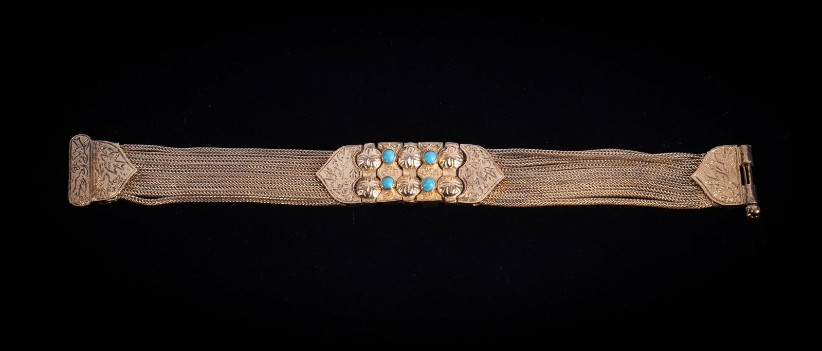 Rare Vintage Amita Kyoto Japan Gold Mesh Bracelet: Rare Vintage Amita Kyoto Japan Gold Mesh Bracelet This gold tone mesh bracelet is not one of the common damascene pieces that Amita is most famous for. It appears to be heavily gold plated with 4