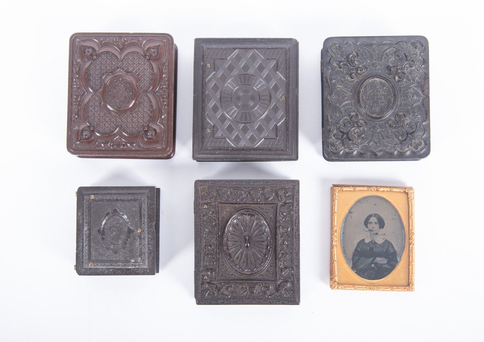 A Grouping of Ninth Plate and Sixteenth Plate Union Cases (1 of 4)