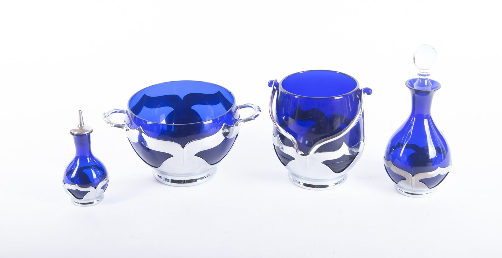 Two Rare Art Deco Cambridge and Farber Brothers Cobalt and Chrome Ice Buckets: Two Rare Art Deco Cambridge and Farber Brothers Cobalt and Chrome Ice Buckets 2 rarely found ice buckets, one with side handles and one with swing handle in Farber Brothers Krome-Kraft line featuring 