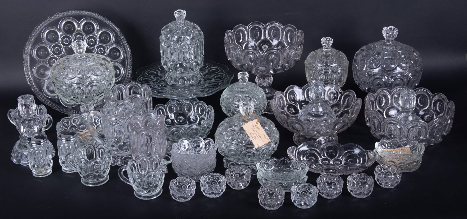 A Large Collection of Moon and Star Pattern Tableware and Accessories (1 of 3)