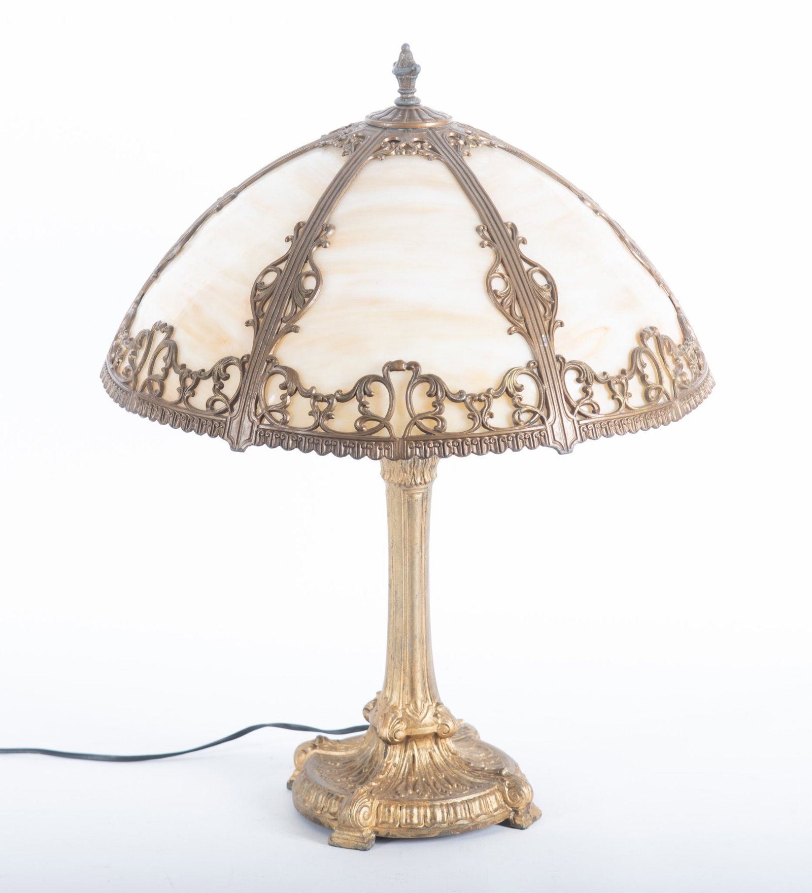 Miller Lamp Co Style Slag Glass Lamp: Miller Lamp Co Style Slag Glass Lamp Amber toned slag glass panels, six panels. Gold painted metal base. 23 x 17 1/2 x 17 1/2 inches