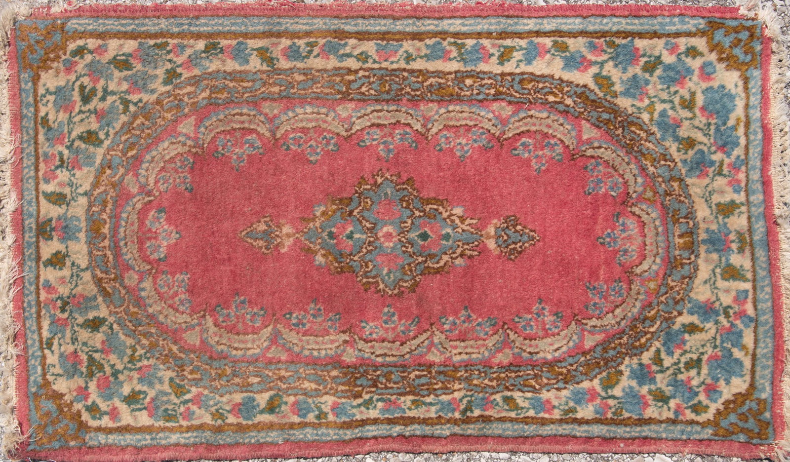 Handwoven Aubusson Design Throw Mat: Handwoven Aubusson Design Throw Mat Central medallion on a pink field with lobed and oval border all on a floral field. 1' 7" x 2' 9"
