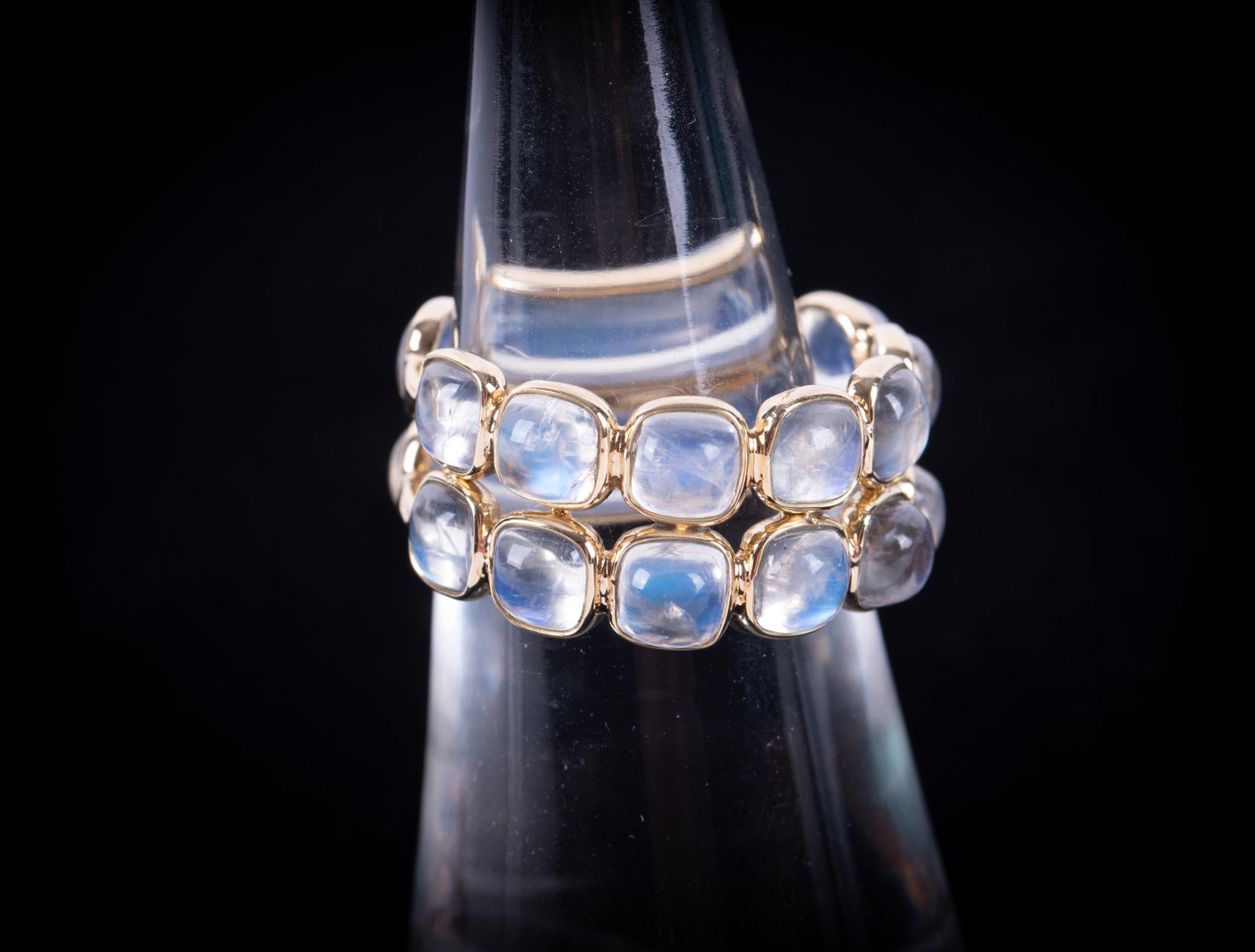 18K Yellow Gold Moonstone Cushion Band Ring: 18K Yellow Gold Moonstone Cushion Band Ring This double band ring is size 7 and weighs 4.3g including stones.