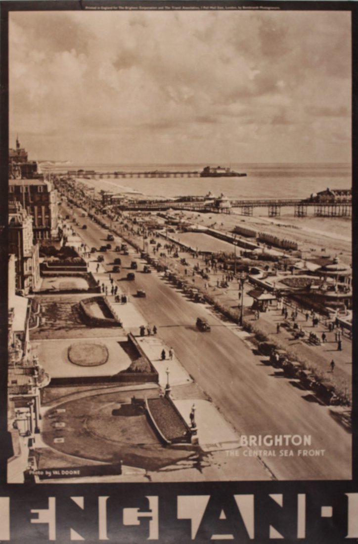 Val Doone photographer Brighton - England, origina: Val Doone photographer Brighton - England, original photogravure poster printed for Travel Association by Rembrandt c. 1935 - 76 x 51 cm