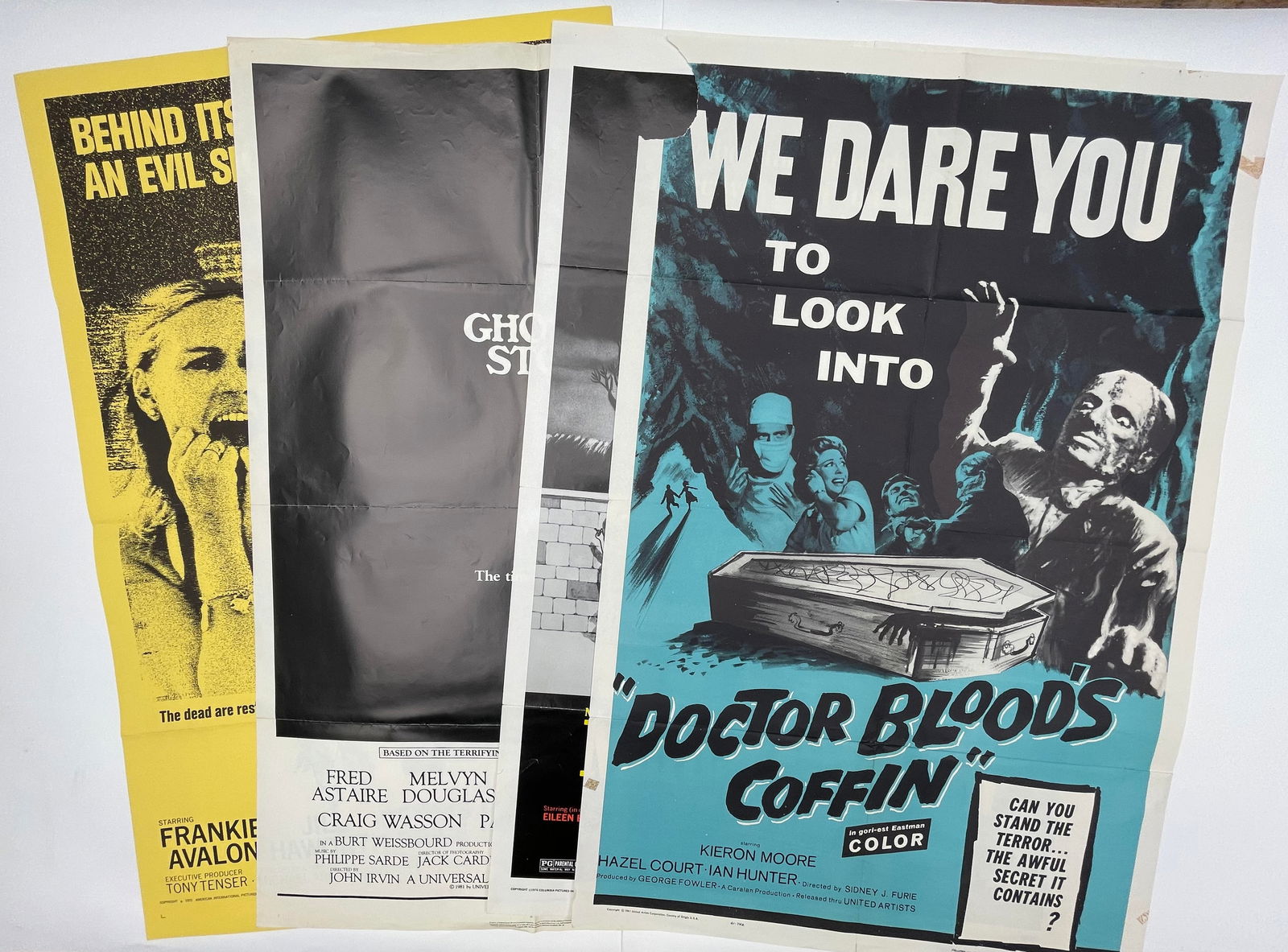 Horror Movies, 4 no. including Doctor Bloods Coffin 1961, Ghost Story 1981, Murder by death 1976 and: Horror Movies, 4 no. including Doctor Bloods Coffin 1961, Ghost Story 1981, Murder by death 1976 and Horror House 1970, original posters printed in the USA, each - 104 x 69 cm (4)