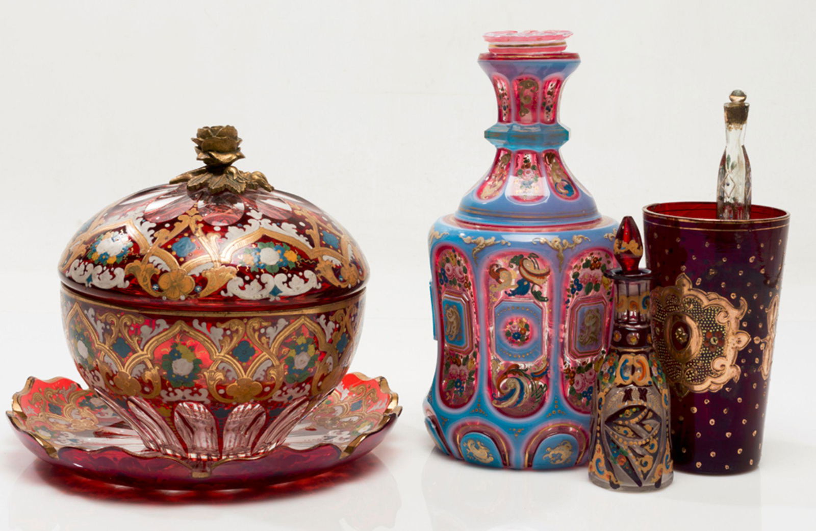 Decanter, 2 bottles, glass in red, blue and gold (1 of 1)