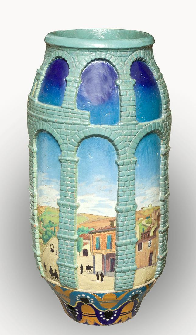 Ignacio Zuloaga Umbrella Vase: Great tibor in ceramic workshop Zuloada, glazed and polychrome, with a view of the Aqueduct of Segovia and popular characters. Signed at the bottom J. Zuloaga (Juan Zuloaga, 1884-1968). .85 cm height