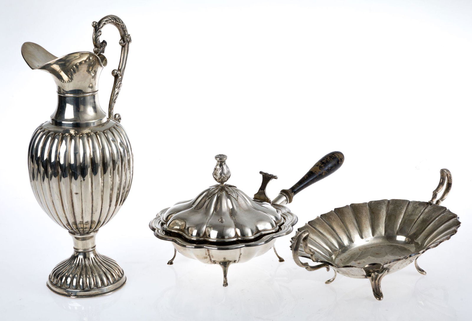 Spanish silver water jug (1 of 1)