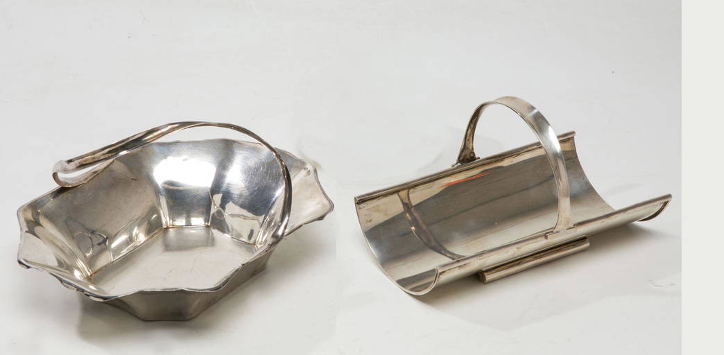 Two bread baskets with handles in Spanish silver (0408) on Mar 01