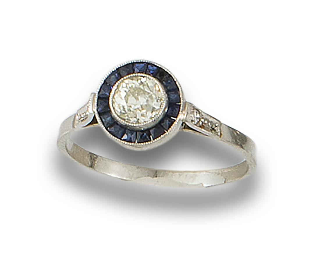 Platinum bird's eye ring. (1 of 1)