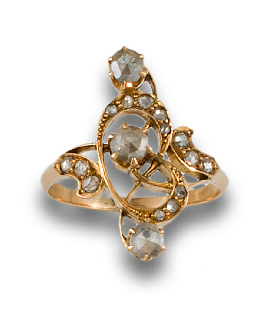 Late 19th century shuttle ring in 18 kt. yellow gold, set with Dutch-cut diamonds. (1 of 1)