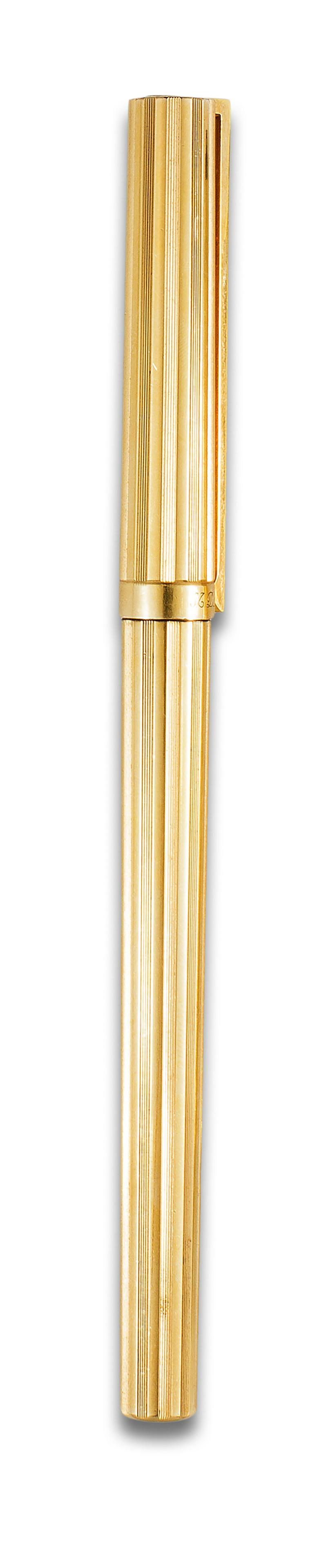 Yellow gold plated fluted barrel, 18 kt yellow gold nib. and cartridge loading system. (1 of 1)