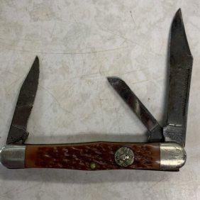 Boy Scout old Camillus Whittler: This tang stamp was used by Camillus from 1989 up until its bankruptcy in 2007. all three blades snap back stron are straight and have dirty spots see pictures. outside is in good shape it too has som