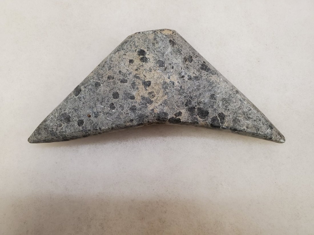 REALLY POINTY ROCK WITH VERTICAL HOLE THROUGH CENTER: HOLE BORED THROUGH CRUDE, NOT EXACT, NOT DONE IN A STRAIGHT LINE. READ ENTIRE DESCRIPTION BEFORE BIDDING PLEASE. SEE PICTURES AND YOU BE THE JUDGE OR STOP IN AND SEE THEM IN PERSON. ITEM(S) PICTURED N