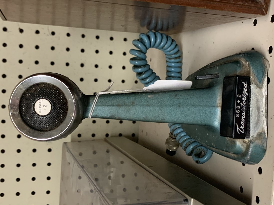 Old microphone: See pictures for condition this is untested!WE WILL COMBINE SHIPPING