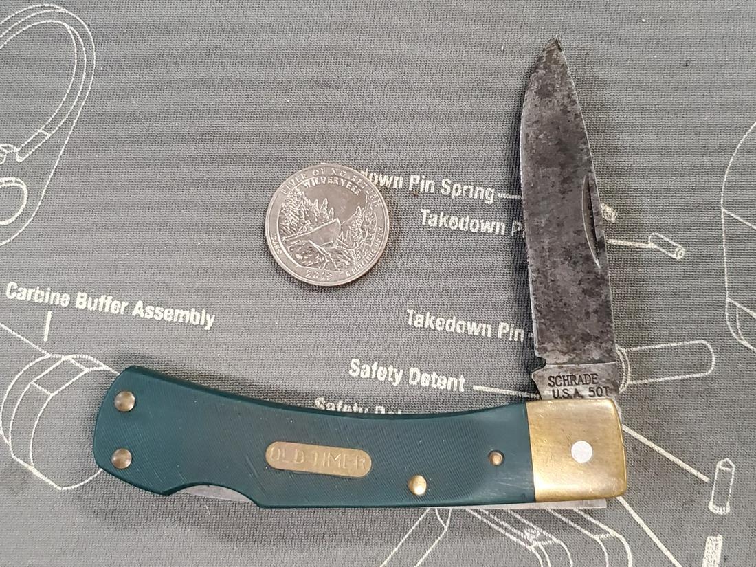 SCHRADE OLD TIMER USA 50T: NICE HUE ON STEEL. A LITTLE RUST. SOME SCRATCHES, DEFINITELY PREOWNED, BUT FEELS SOLID! SEE PICS FOR DETAILS. QUARTER FOR SIZE REFERENCE ONLY NOT INCLUDED