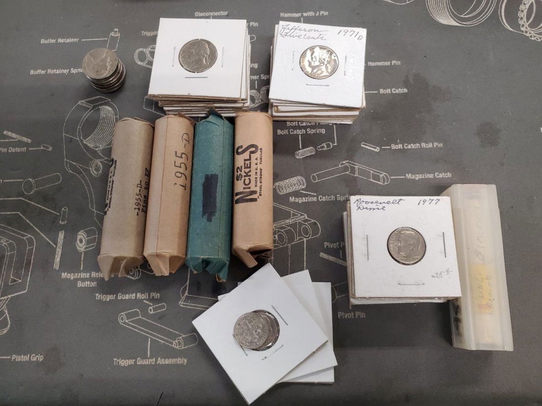 4 ROLLS NICKELS + 29 LOOSE, 1 BANK ROLL DIMES +14 LOOSE: NO SILVER THAT I SAW. 29 LOOSE NICKELS, PLUS 4 ROLLS OF NICKELS; 1 BANK ROLLED ROLL OF DIMES, 14 LOOSE DIMES.REMEMBER WE HAVE NO IDEA AS TO THE CONDITION OF THESE ITEMS, STUDY PICTURES CLOSELY ASK QUE