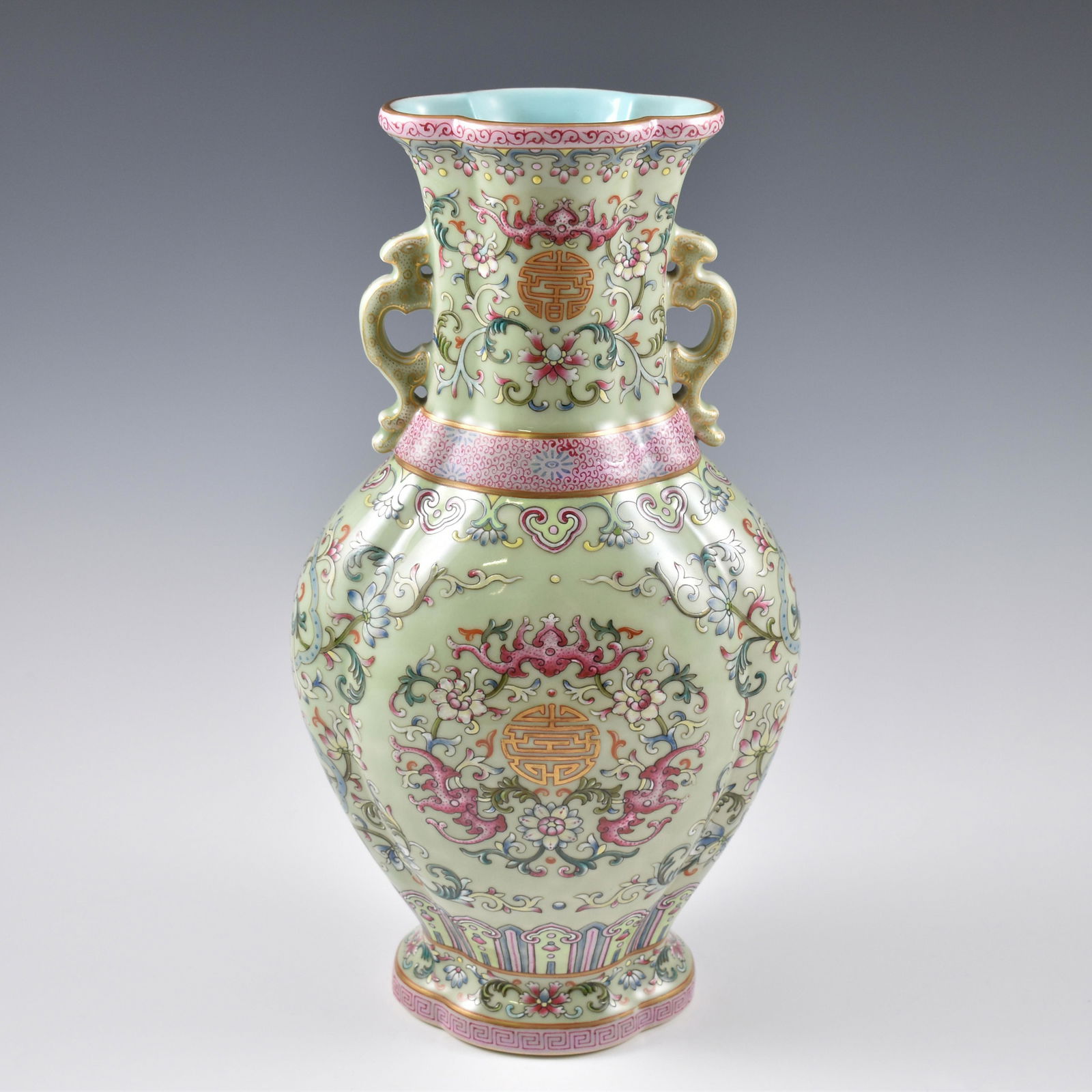 QIANLONG WUCAI BEGONIA AMPHORA VASE (1 of 9)