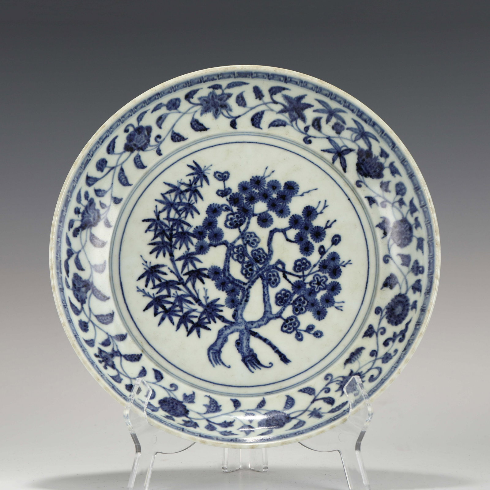 MING BLUE & WHITE THREE FRIEND IN WINTER PLATE: Dimensions (cm): Heigth: 5.3 Diam.: 29.5 Chinese Ming Dynasty Blue and White Porcelain Plate. The plate has a broad wide central interior, rounded mouth lip, thick and large, raised on correspondence 
