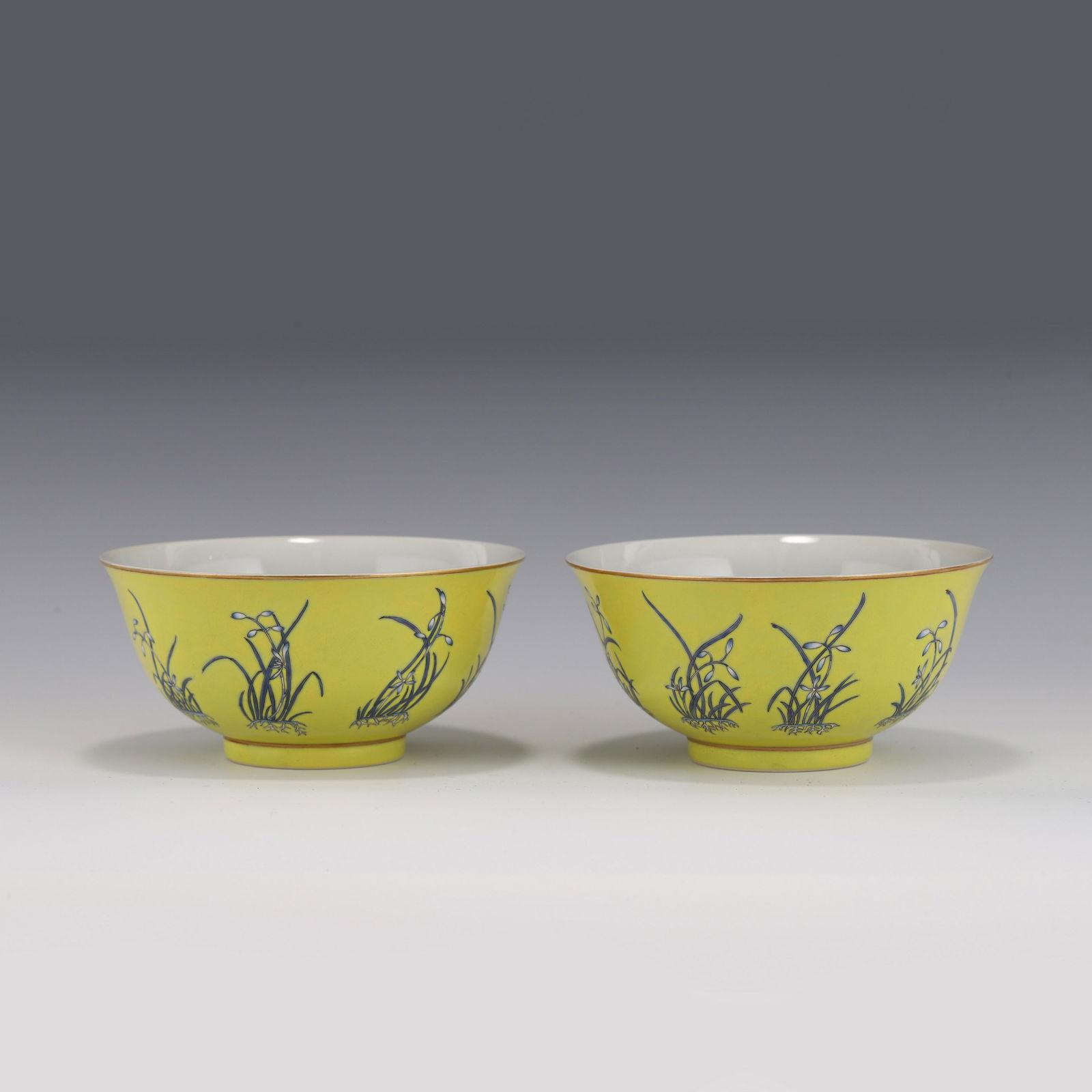 PAIR FAMILLE JAUNE GROUND ORCHID BOWLS (1 of 7)