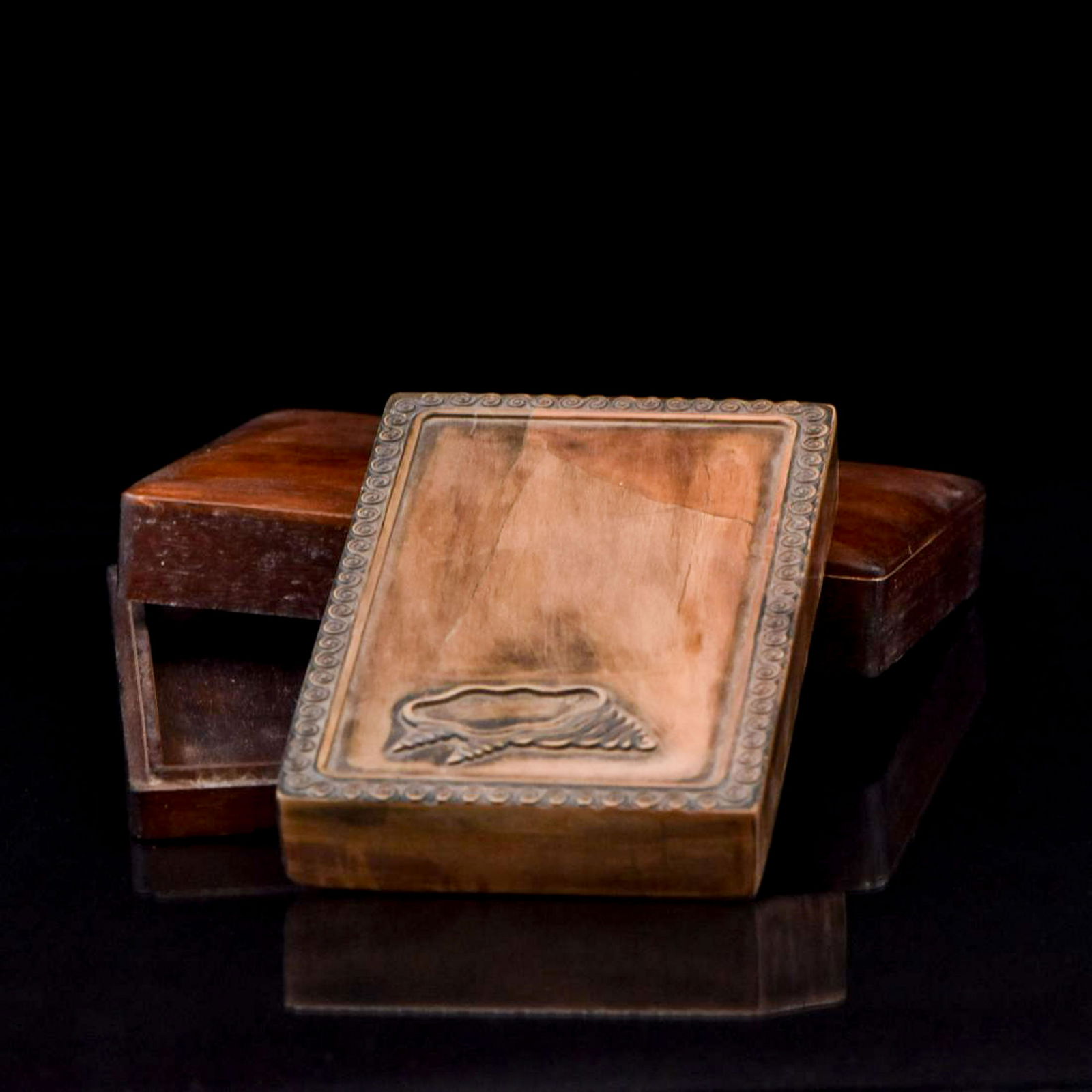 CHINESE DUAN INKSTONE IN WOODEN BOX (1 of 9)