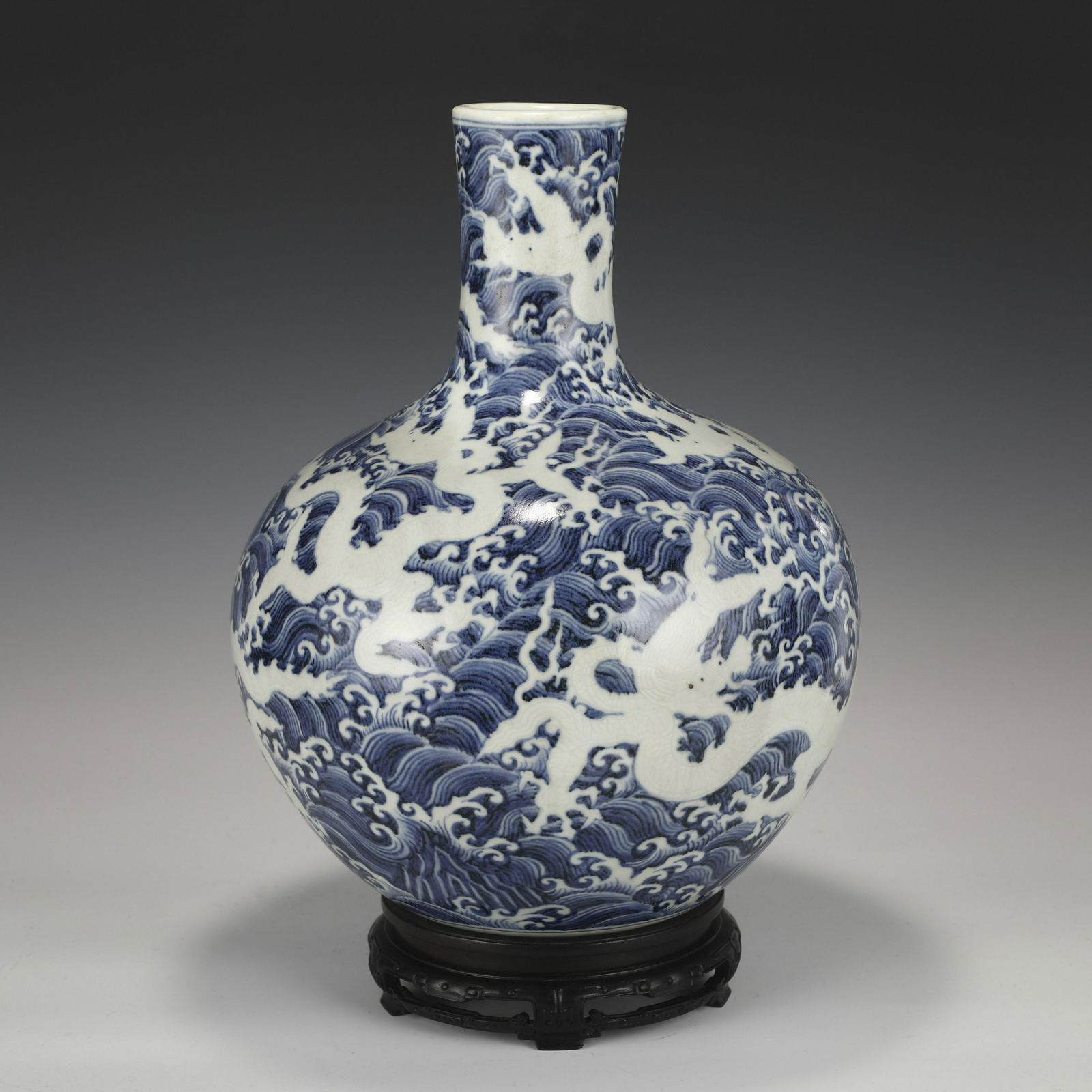 MING REVERSED BLUE DRAGON CELESTIAL VASE ON STAND (1 of 9)