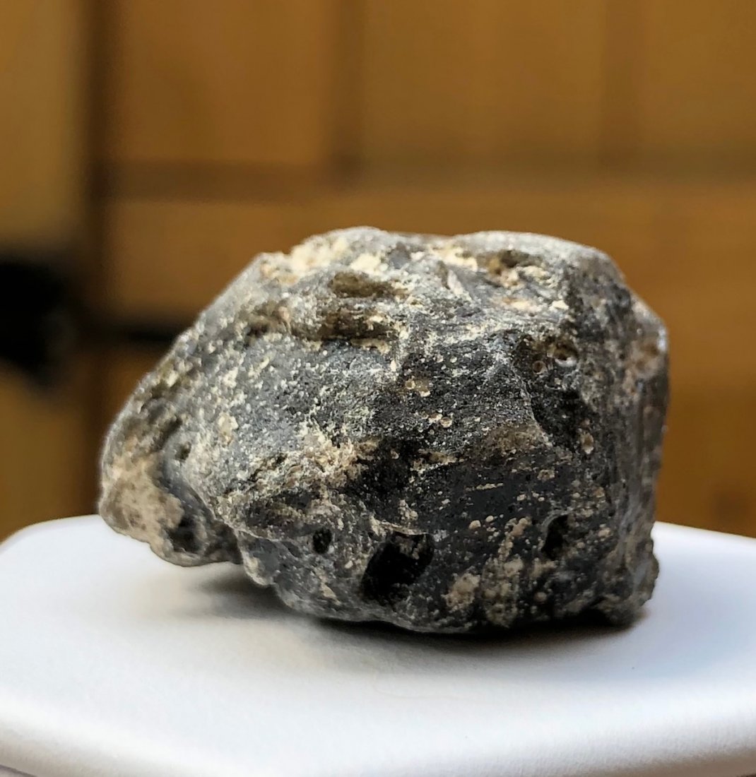 Darwin Glass Tektite: Darwin glass is a form of impactite/tektite from the Darwin Crater near Mount Darwin. West Coast, Tasmania. 12.7 Grams.