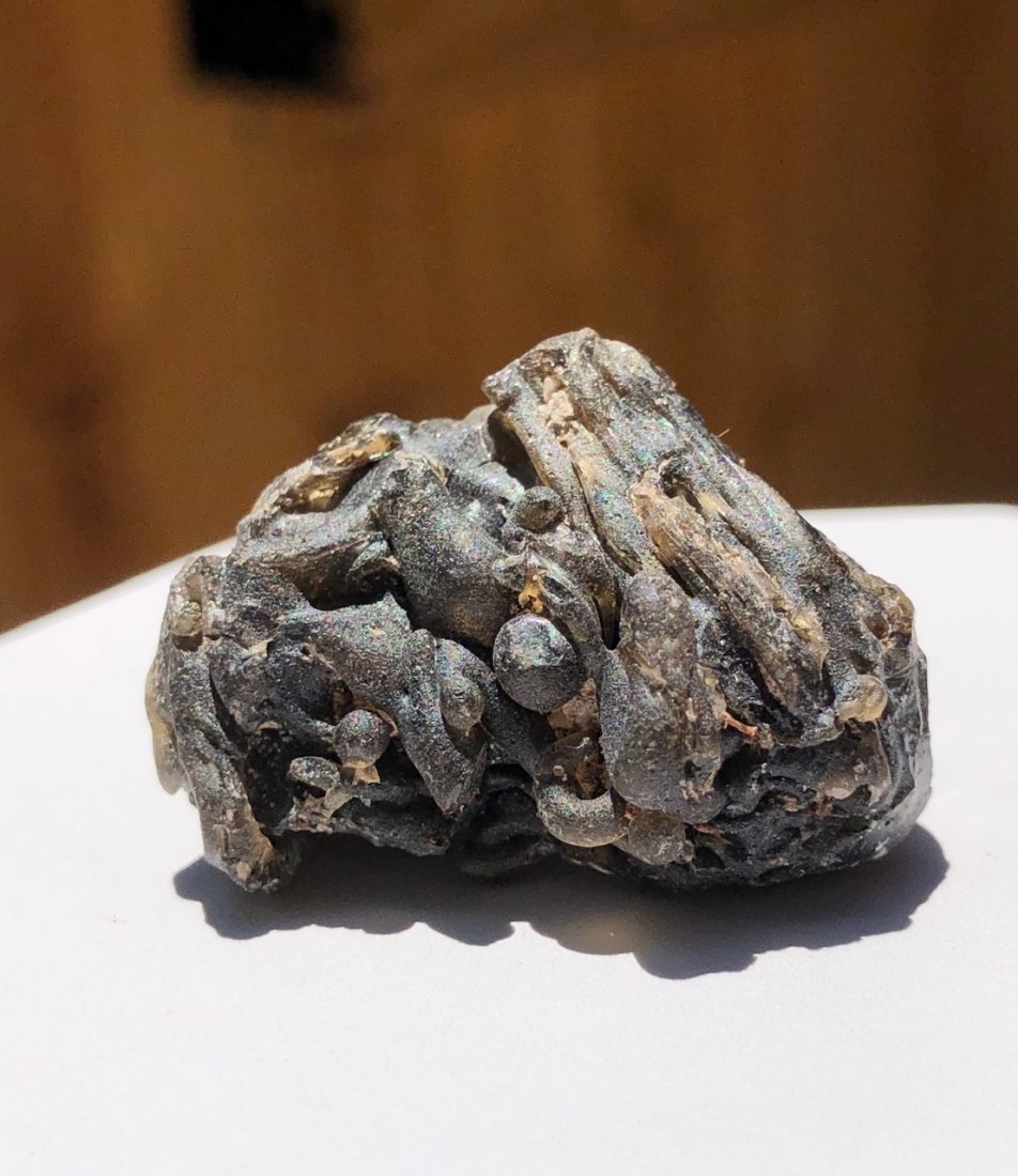 Darwin Glass Tektite: Darwin glass is a form of impactite/tektite from the Darwin Crater near Mount Darwin. West Coast, Tasmania. 10.7 Grams.