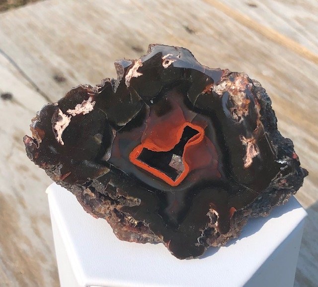Red Fox Agate Geode Half: Red fox agate geode half. These are hard to find hematite included nodules. Argentina. 3.5" x 2.5". AS ALWAYS WE OFFER IN-HOUSE SHIPPING VIA USPS FLAT RATE SHIPPING, NO EXTRAVAGANT SHIPPING FEES!