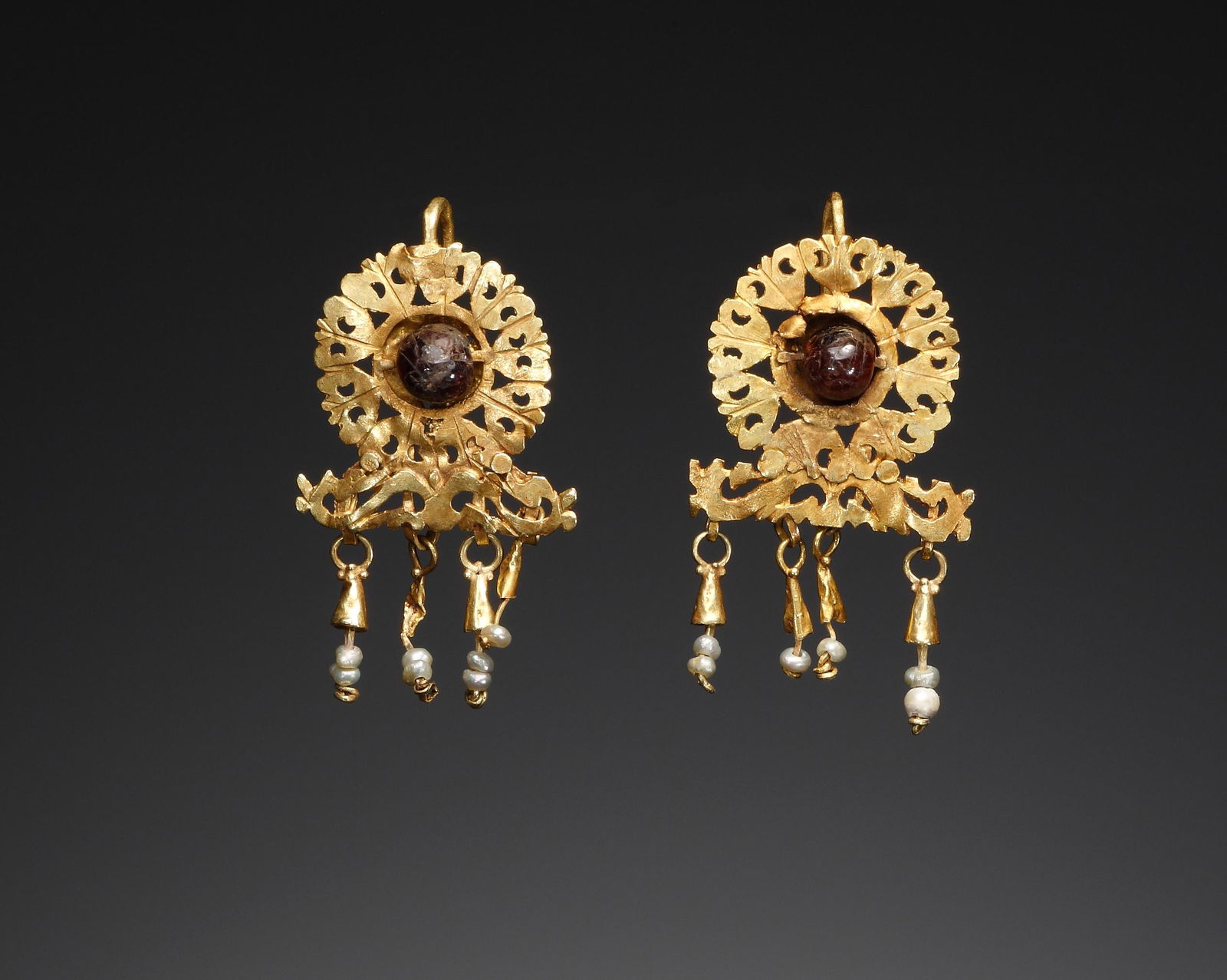 A Pair of Earrings (1 of 1)