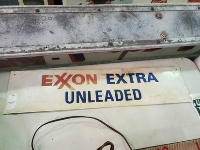 Exxon Sign: sign