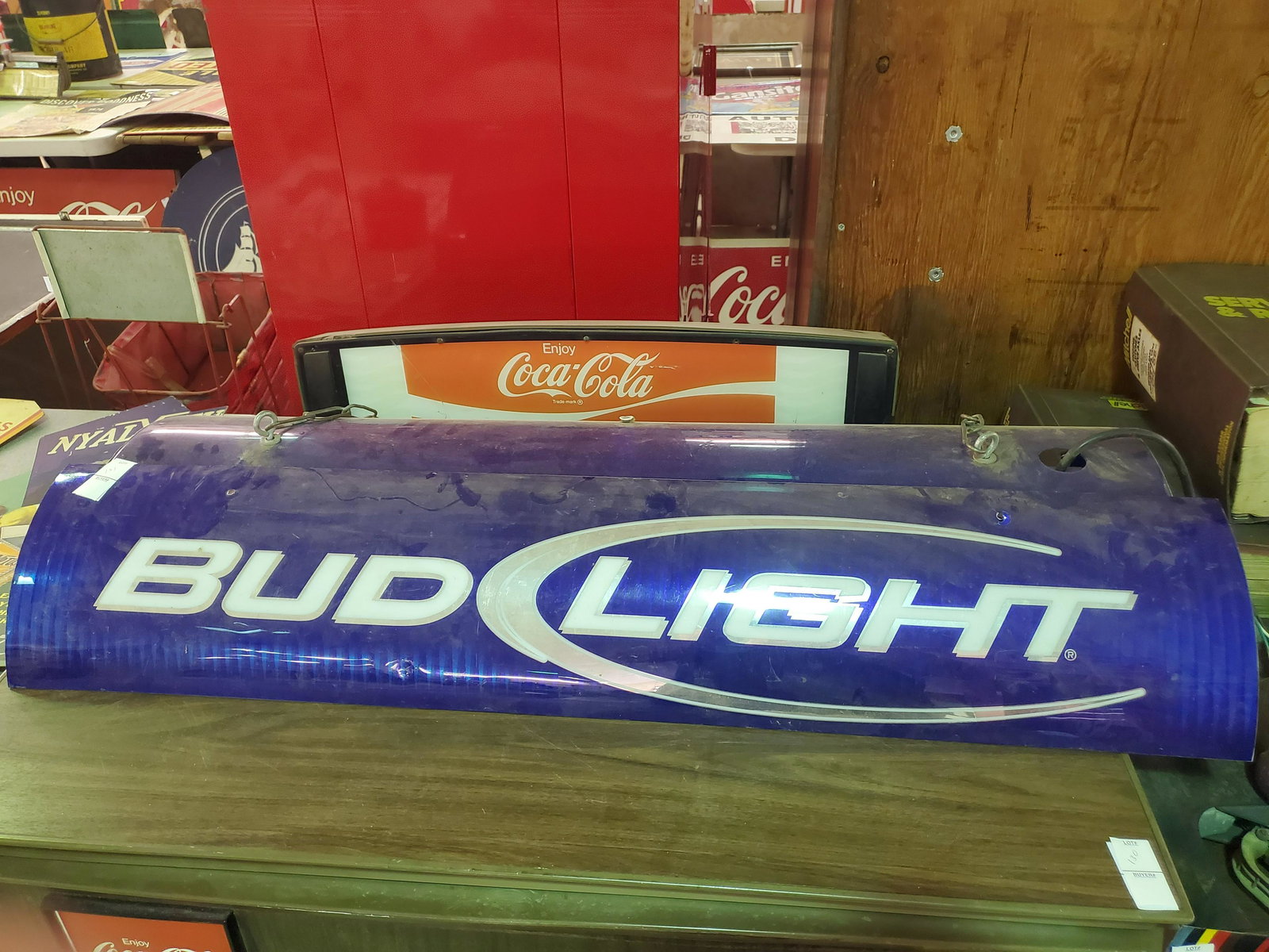 Budlight Pool Table Light: advertising