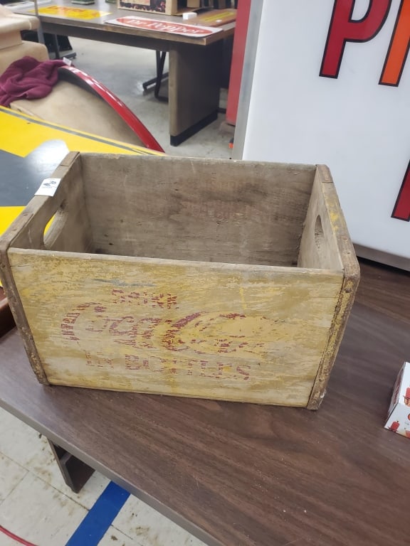 Wooden Coke Crate: Wooden Coke Crate