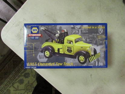 NAPA 75th Anniversary 1937 Chevrolet Tow Truck: NAPA 75th Anniversary 1937 Chevrolet Tow Truck