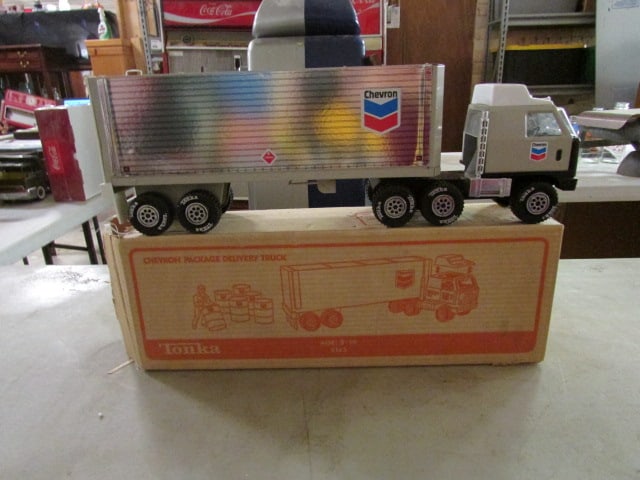 Tonka Chevron Package Delivery Truck (1 of 1)