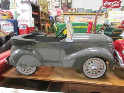 1938 Fully Restored Gray Pedal Car: 1938 Fully Restored Gray Pedal Car