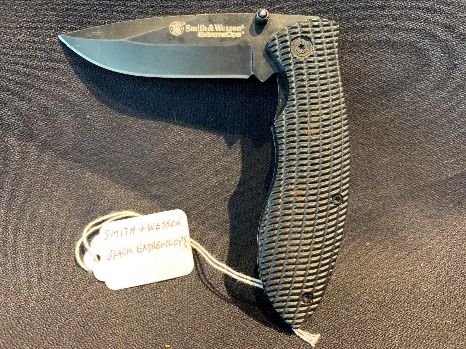 Smith & Wesson Black Extreme OPS Knife: Smith & Wesson Black Extreme OPS Knife