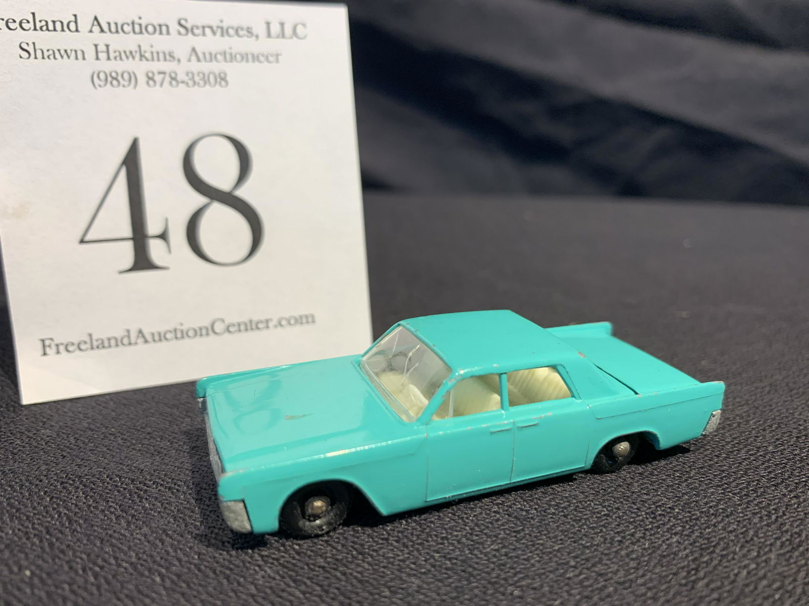 Matchbox Series No. 34 Lincoln Continental Made in: Matchbox Series No. 34 Lincoln Continental Made in England by Lesney
