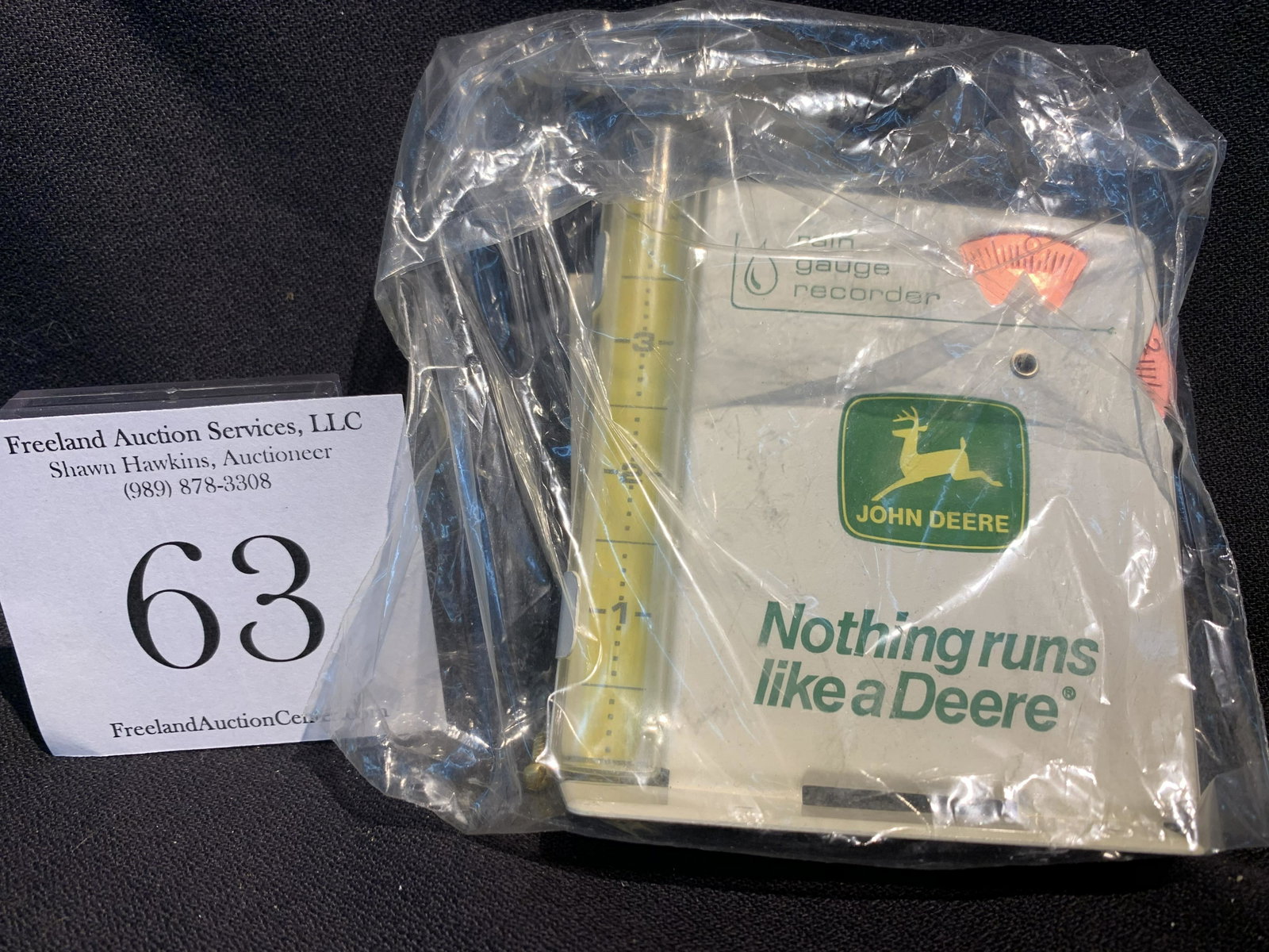 original JOHN DEERE Rain Gauge Recorder metal 1960s/70s: original JOHN DEERE Rain Gauge Recorder metal 1960s/70s new in package