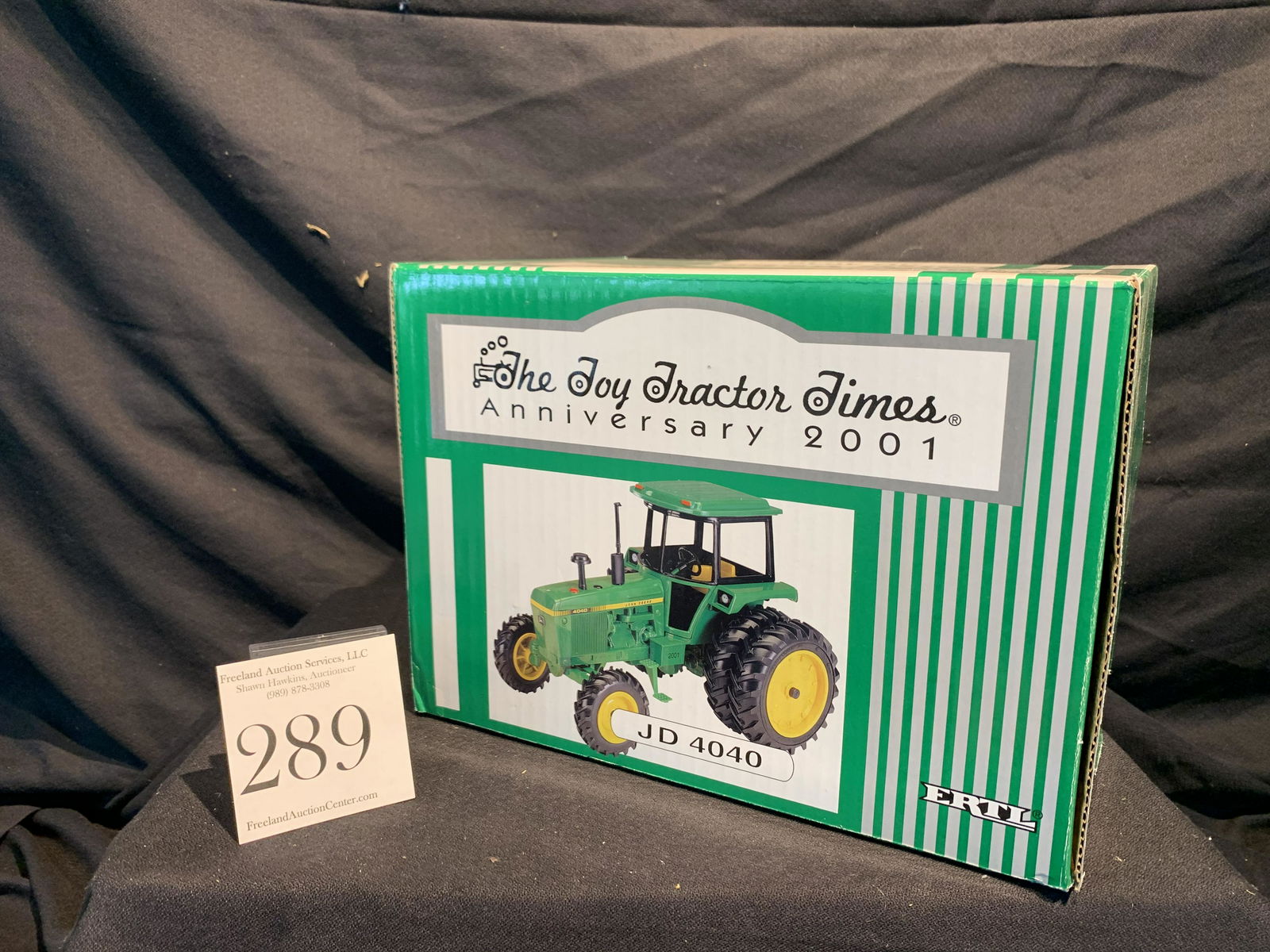 2001 The Toy Tractor Times JOHN DEERE 4040 ERTL Tractor: 2001 The Toy Tractor Times JOHN DEERE 4040 ERTL Tractor BOX ONLY