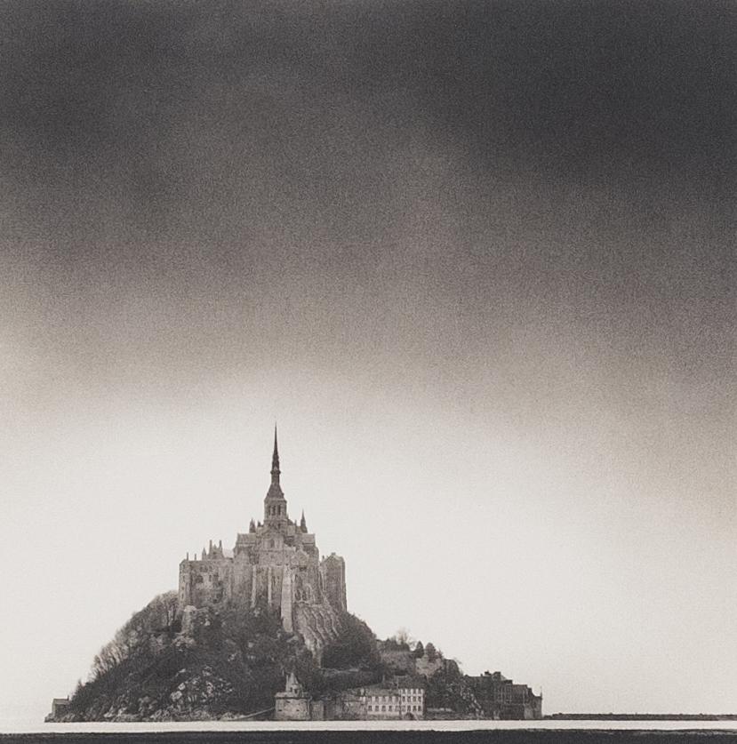MICHAEL KENNA MONT ST-MICHEL 15 PLATINUM PRINTS: MICHAEL KENNA Mont St. Michel, Limited Deluxe Museum edition book with 15 signed platinum prints. 21st Editions, 2007. Limited Edition, 48 of 60. Features fourteen (14) Signed Original Hand Printed Pl