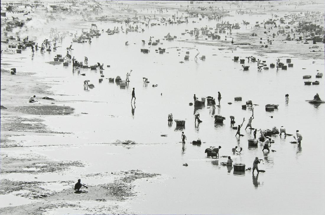 HENRI CARTIER-BRESSON Ahmedebad India 1967 (1 of 3)