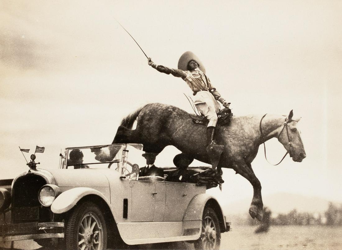 HORSE JUMPS OVER Car 1920 daredevil (1 of 3)