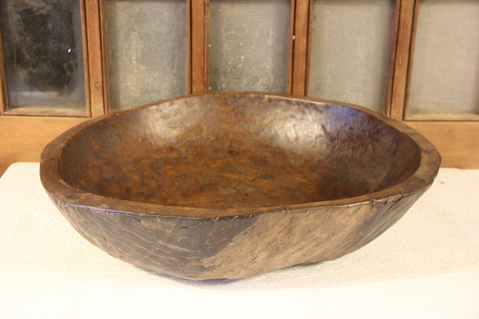 Large Wooden Parat Bowl (1 of 3)